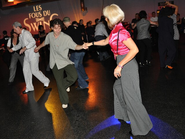 min 2008 11 08 fous swing 384